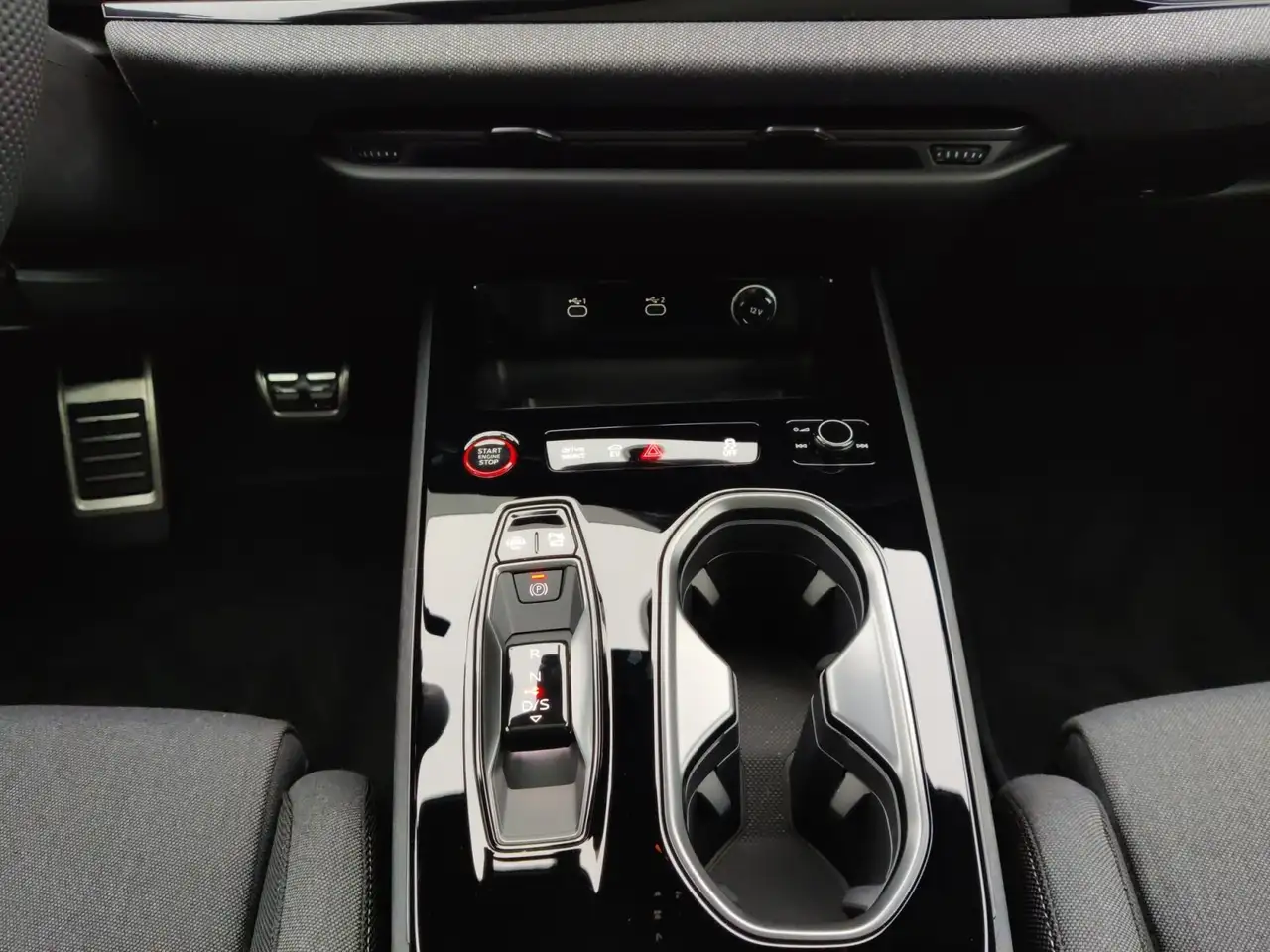 Audi A6 Lim. e-Hybrid quattro 360 KAM PANO 10