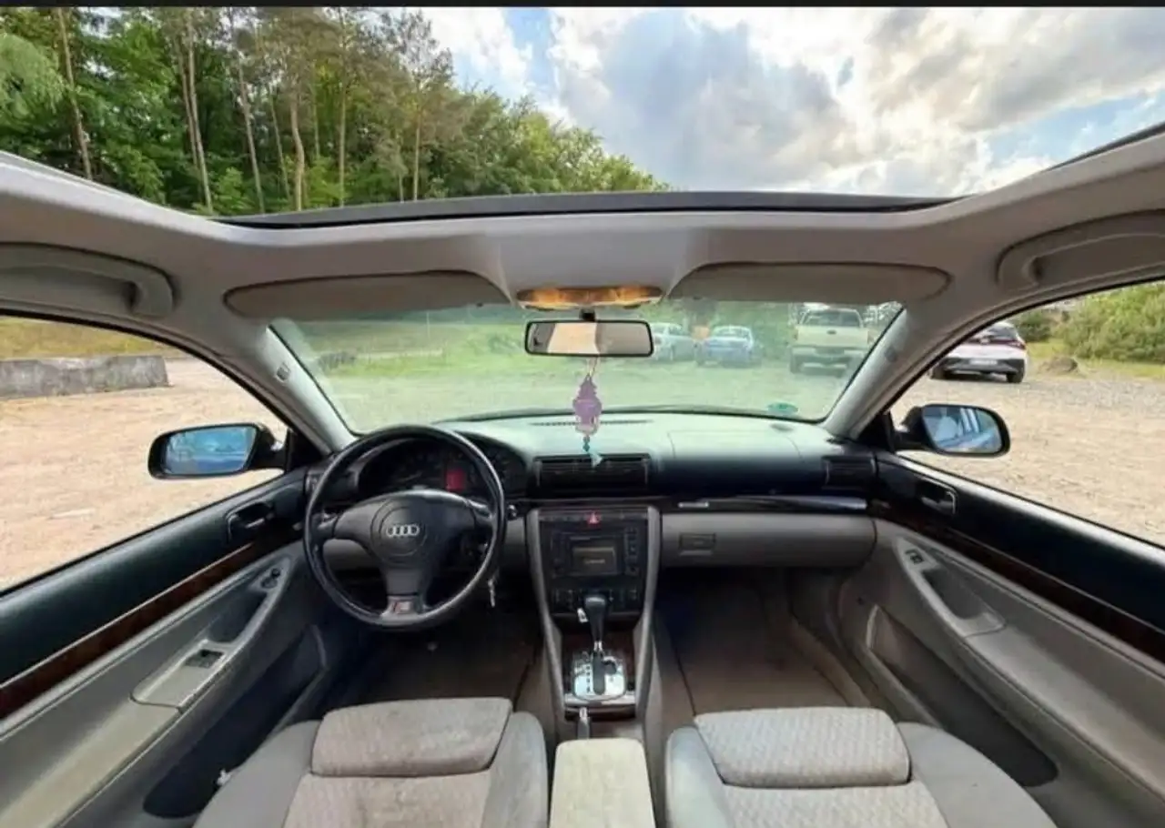 Audi A4 2.8i V6 Advance Tiptronic, foto 4