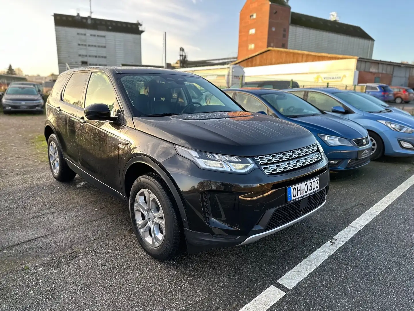 Land Rover Discovery Sport S AWD Scheckheftgepflegt Schwarz - 2