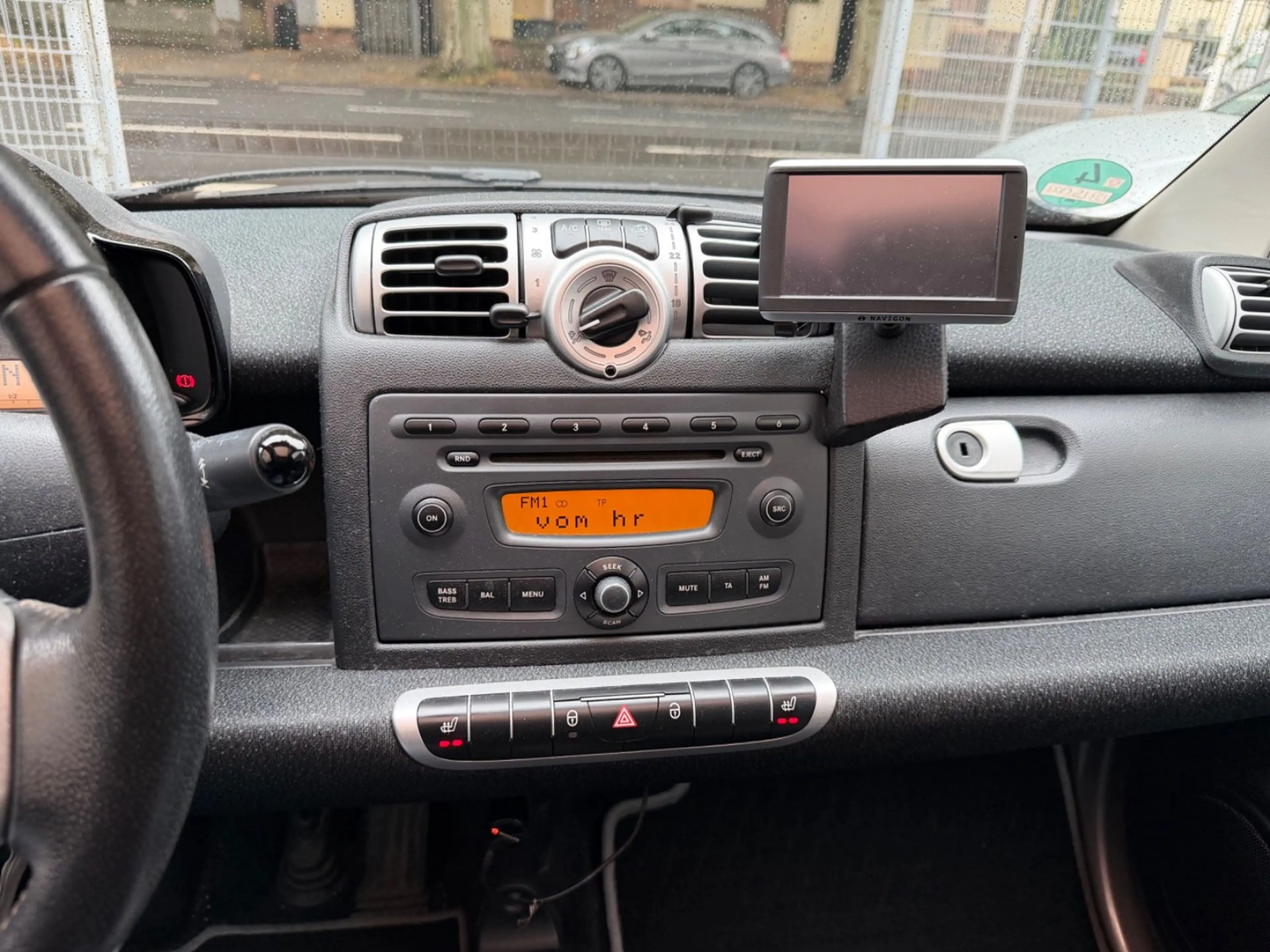 smart forTwo coupe MHD52 kW  Klima Servolenkung  Sitzh — photo 11