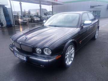 XJR 4.2 V8 - 406 A