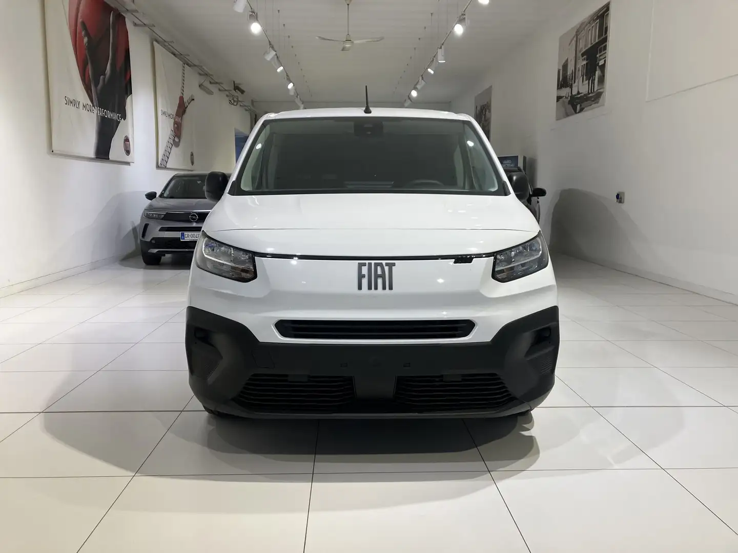Fiat Doblo Doblò 1.5 BlueHdi 130CV PL-TN Van 3 posti Bianco - 2