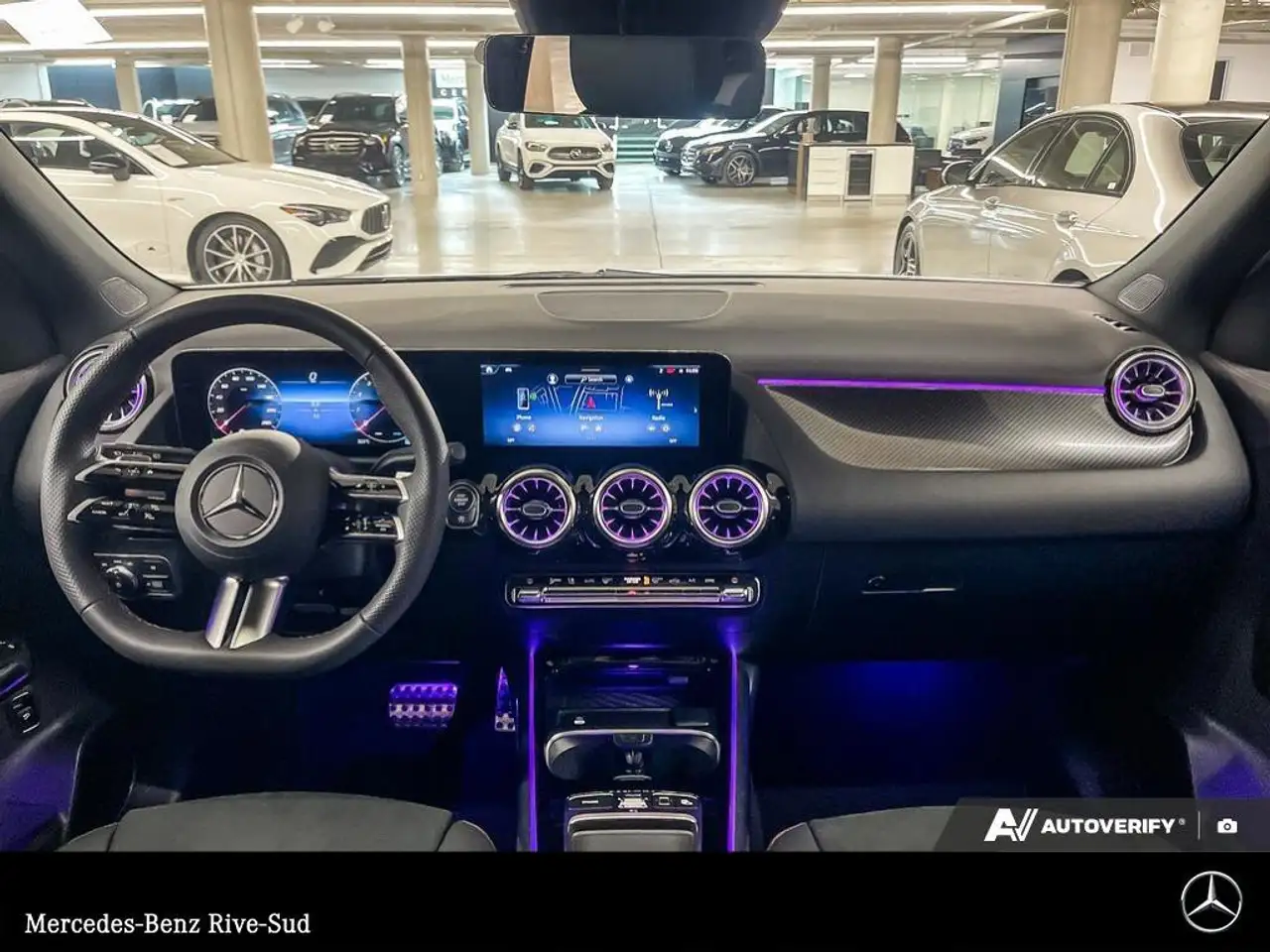 Mercedes-Benz GLA снимка Mercedes-Benz GLA