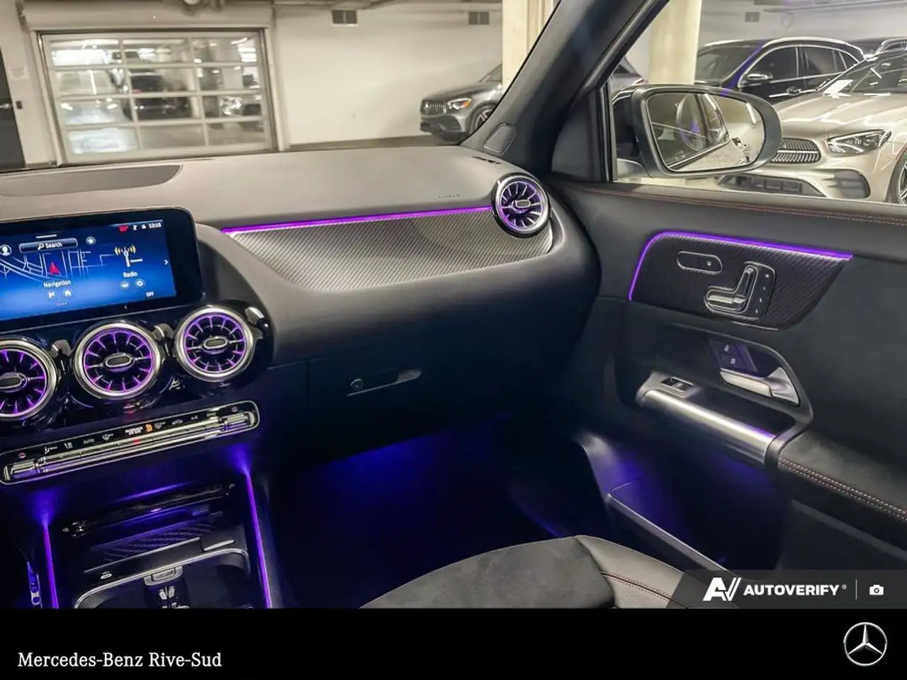 Mercedes-Benz GLA снимка Mercedes-Benz GLA