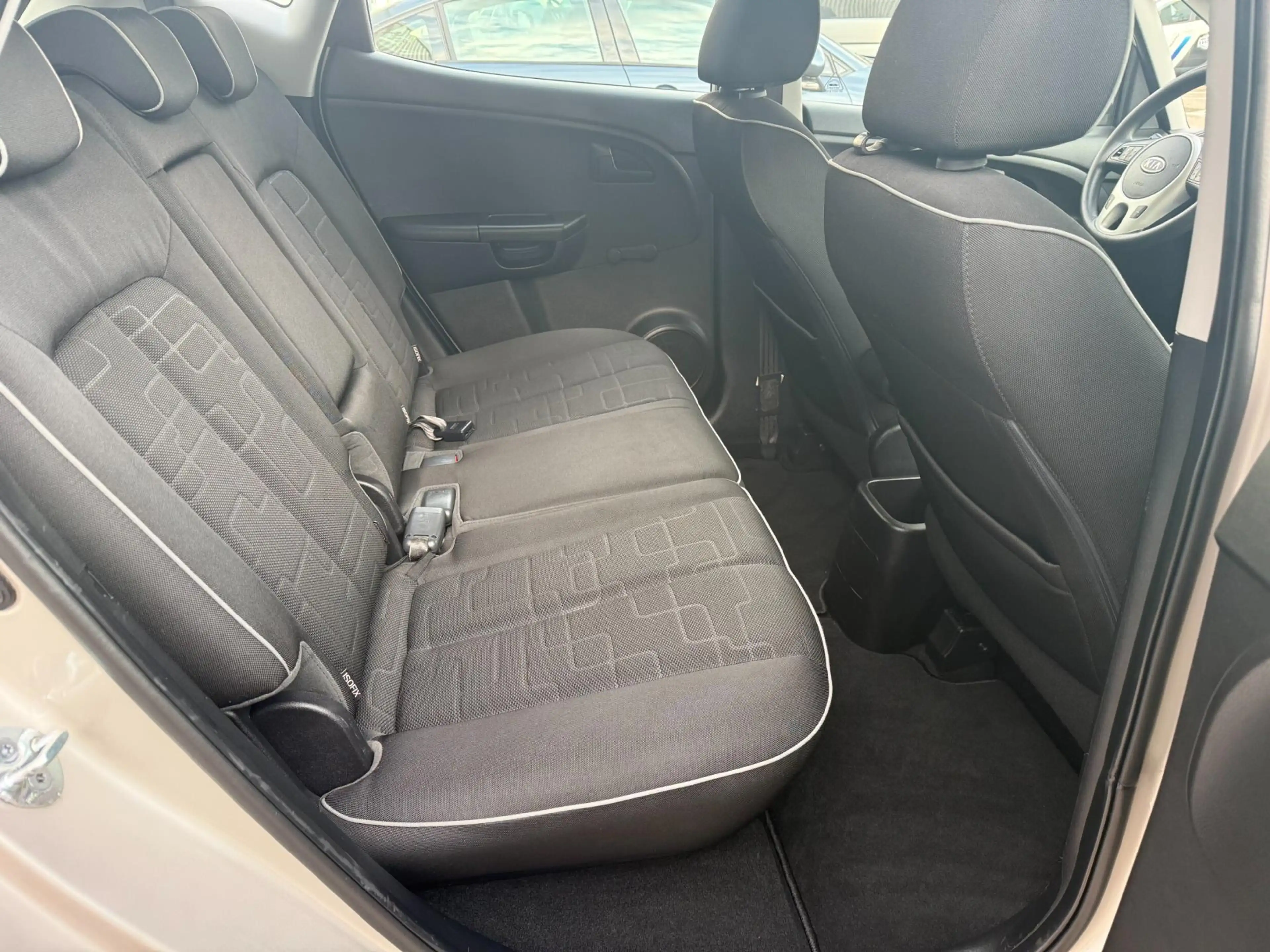 Kia Venga 1.6 CVVT Comfort Pack AUTOMAAT | 1e EIEGNAAR | CRU — photo 9