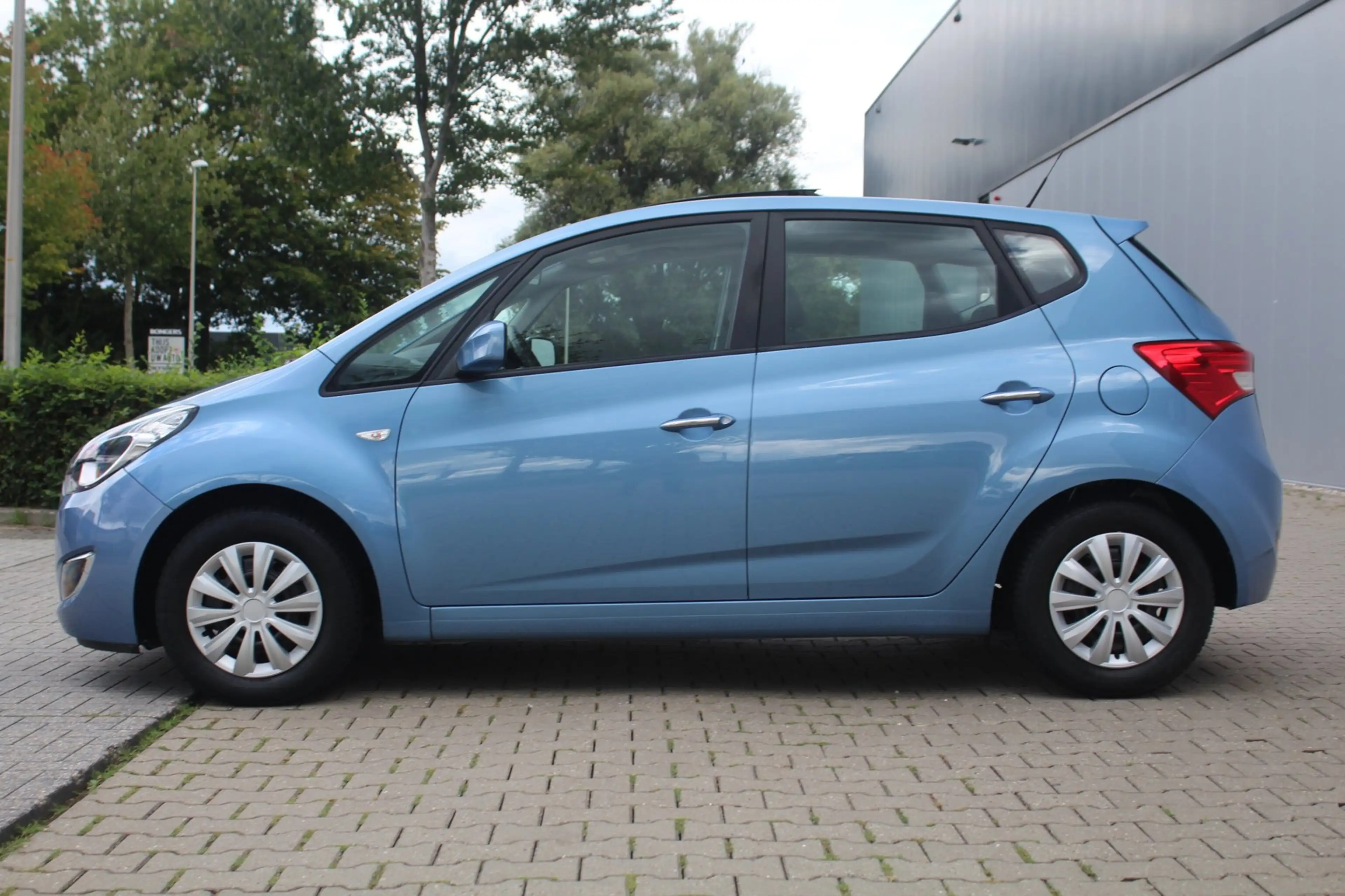 Hyundai iX20 1.4i i-Vision | Panoramadak | Airco | APK | — photo 3