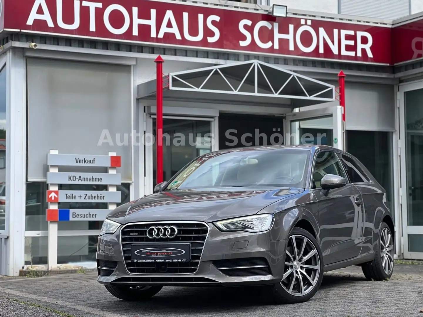 Audi A3 ambiente quattro**AUTOMATIK*LED*EURO 6** Gris - 1