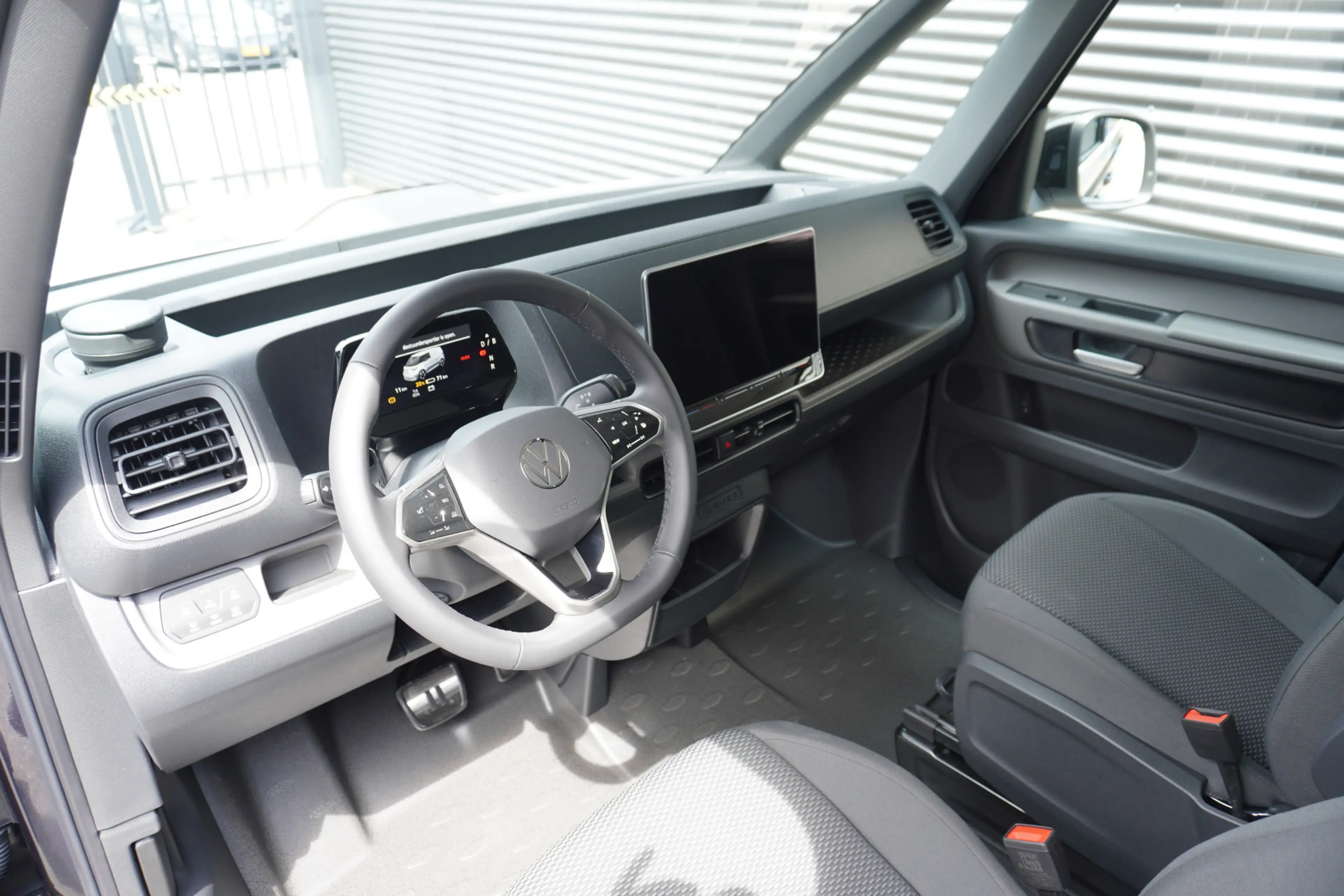 Volkswagen ID. Buzz Cargo ID. Buzz Cargo 340 pk 4-Motion, Bulli Limited Edit — photo 14