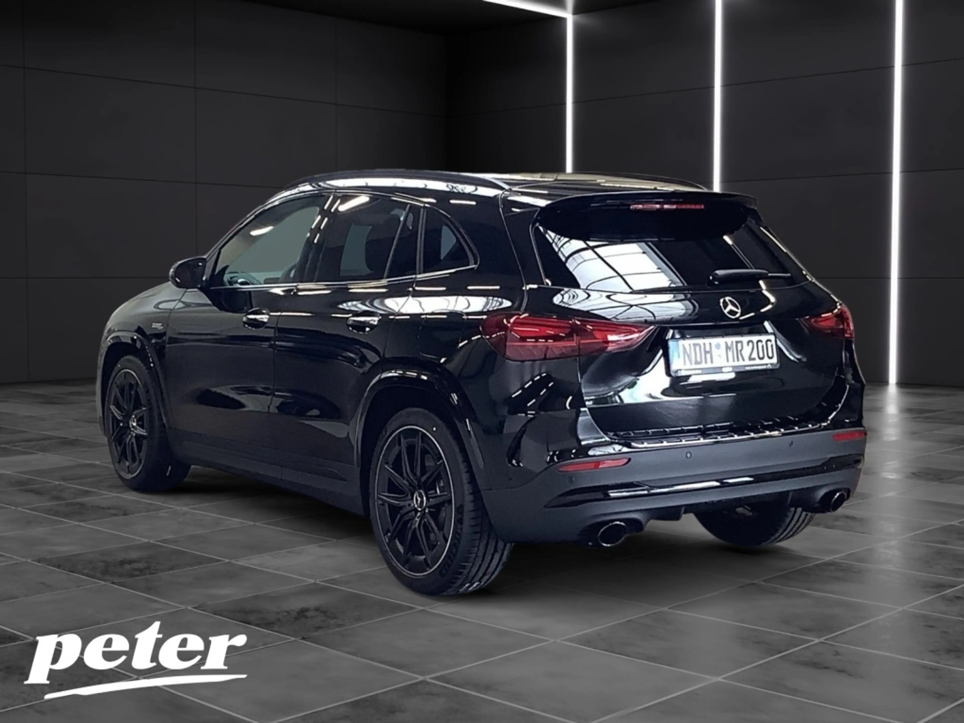 Mercedes-Benz GLA 35 AMG AMG GLA 35 4MATIC NIGHT+20"+MULTIBEAM — photo 3