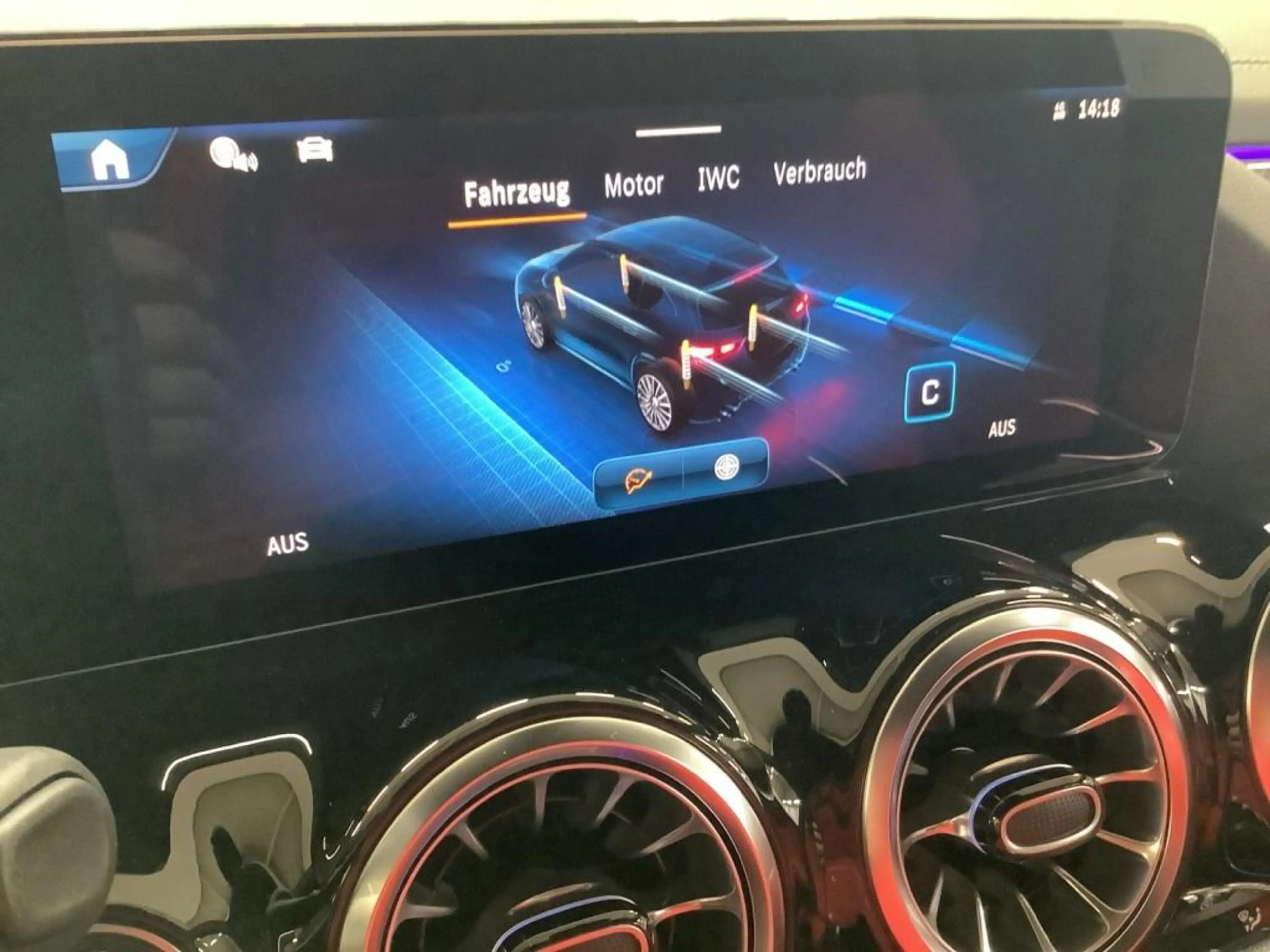 Mercedes-Benz GLA 35 AMG AMG GLA 35 4MATIC NIGHT+20"+MULTIBEAM — photo 9