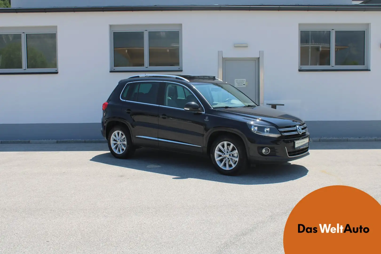 Volkswagen Tiguan Sport & Style TSI DSG Zwart - 1