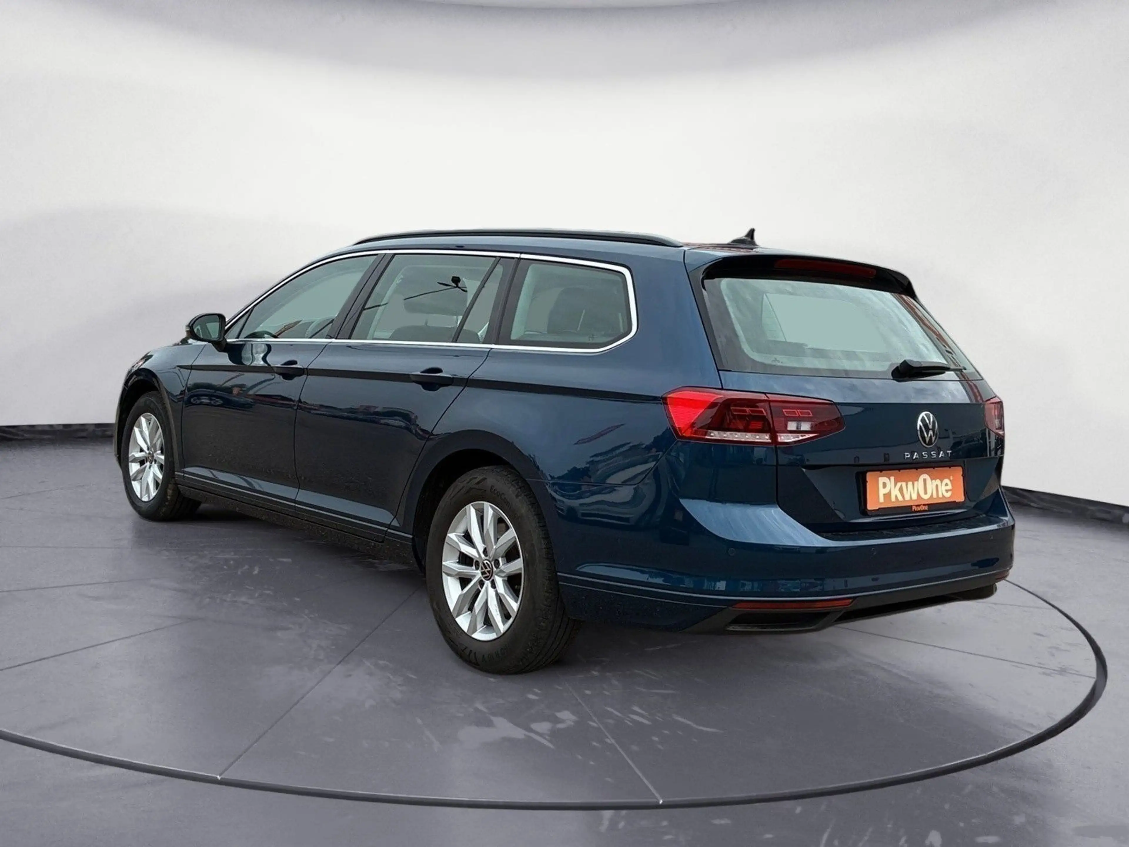 Volkswagen Passat Variant 2.0 TDI ACC*NAVI*SHZ*PDC*KAMERA*L — photo 3