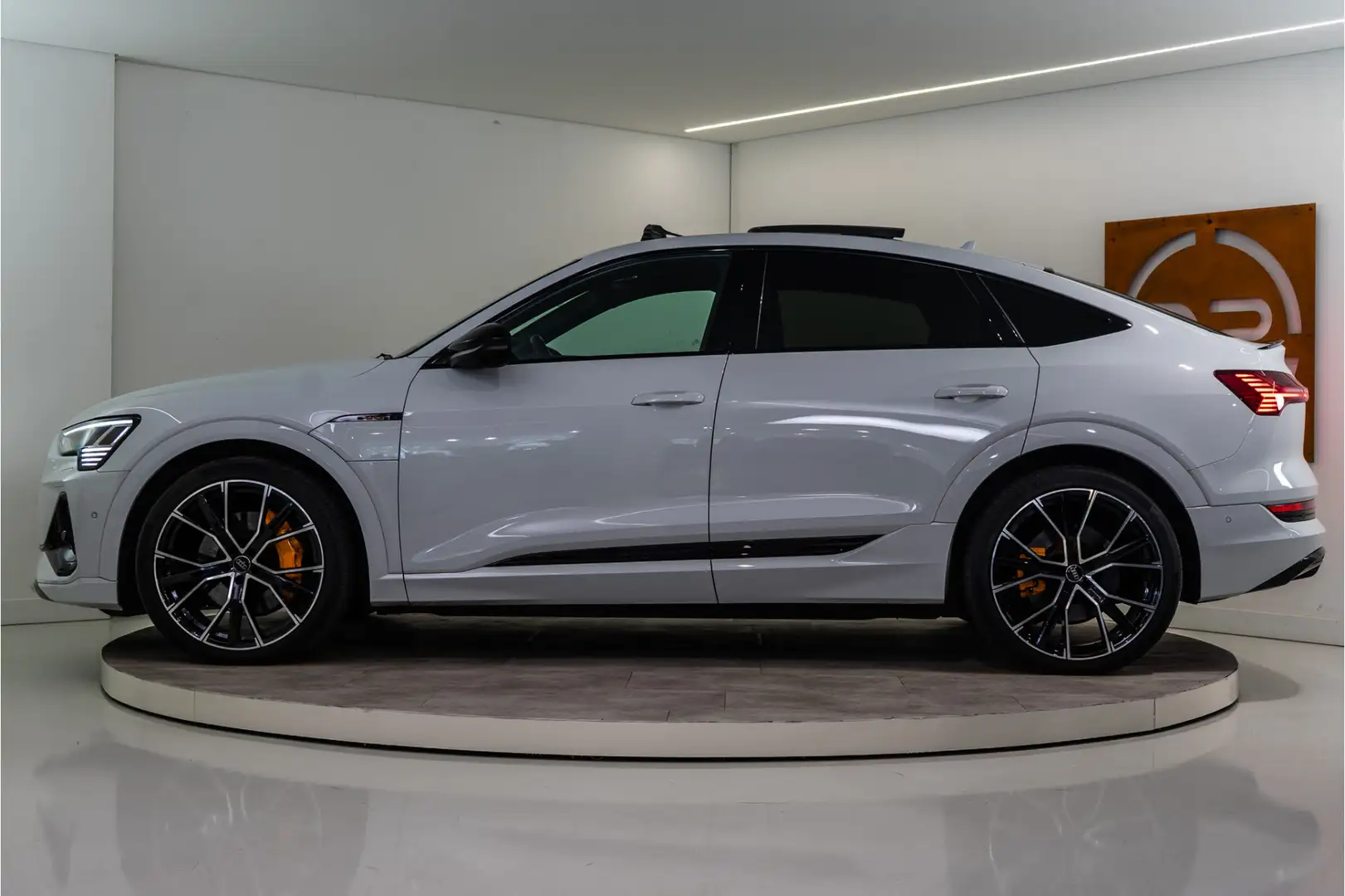 Audi e-tron Sportback 55 Quattro S Edition 95 kWh 408PK | Incl Blanc - 2