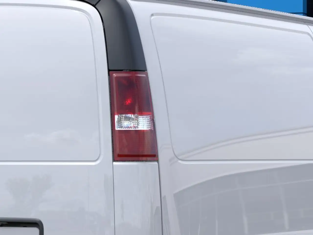 GMC Savana снимка GMC Savana