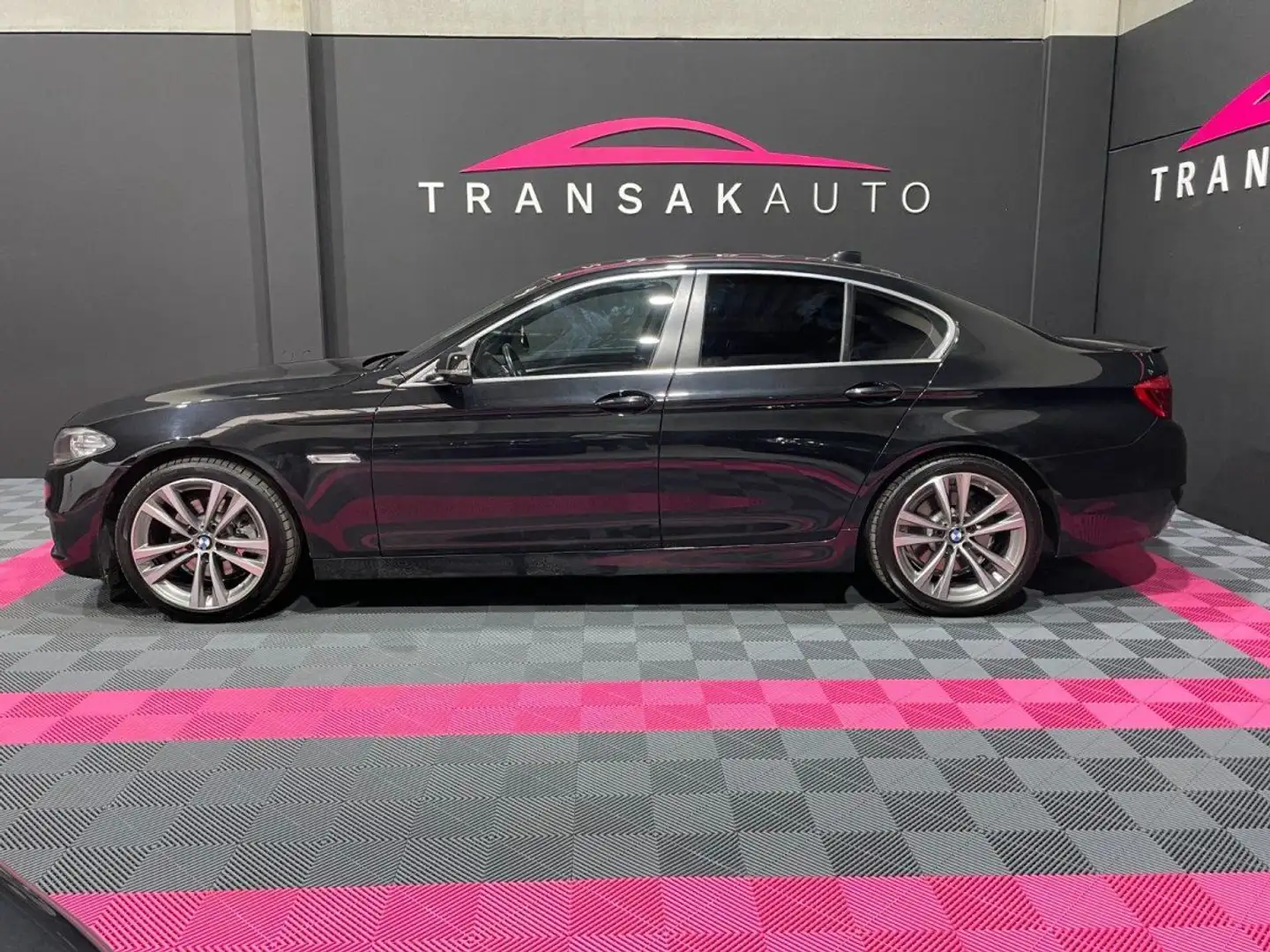 BMW 520 5-REEKS (F10) 2.0 520d AUT 4d 140kW Fekete - 2