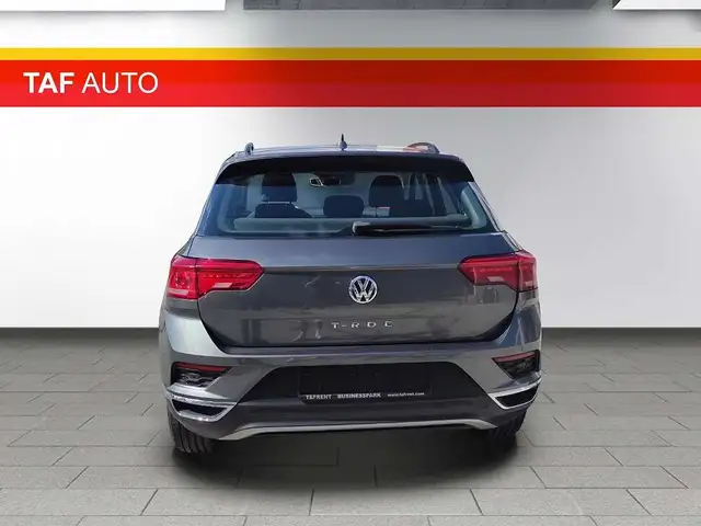 Volkswagen T-Roc view 7