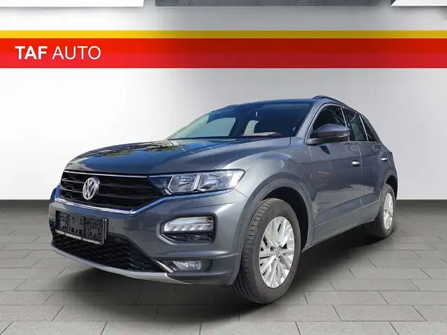 Volkswagen T-Roc view 2