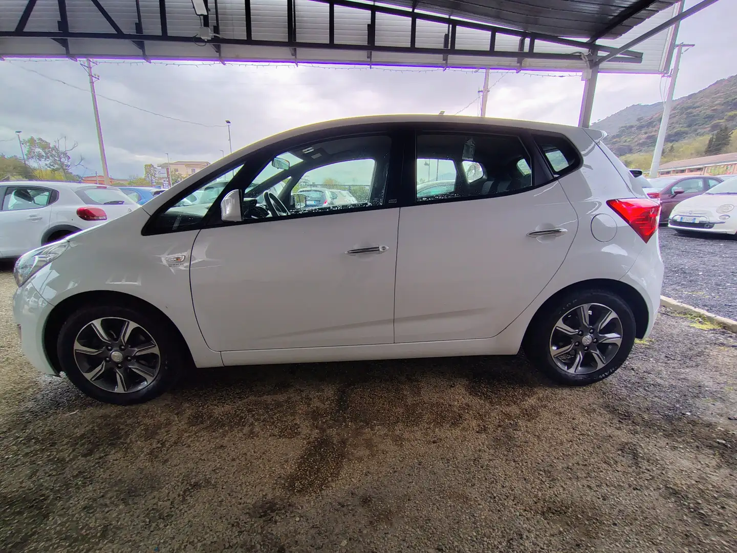 Hyundai iX20 ix20 1.6 mpi App Mode econext Gpl Bianco - 2