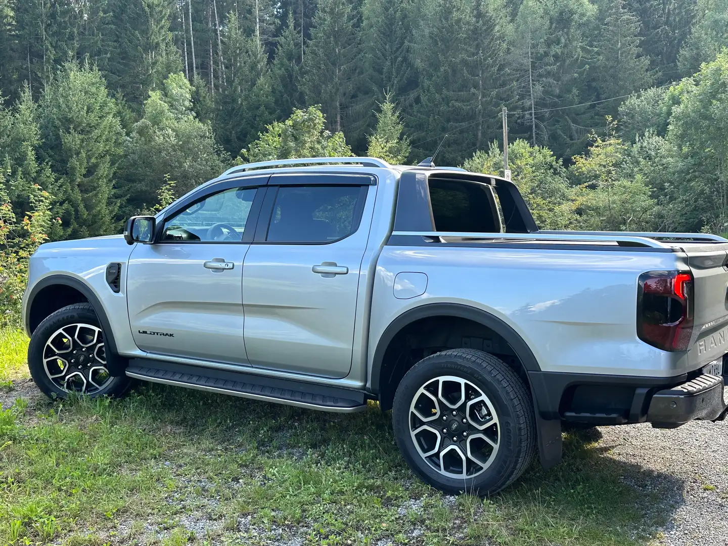 Ford Ranger Wildtrak X e-4WD 2,0 EcoBlue Aut. Wildtrak X Silber - 2