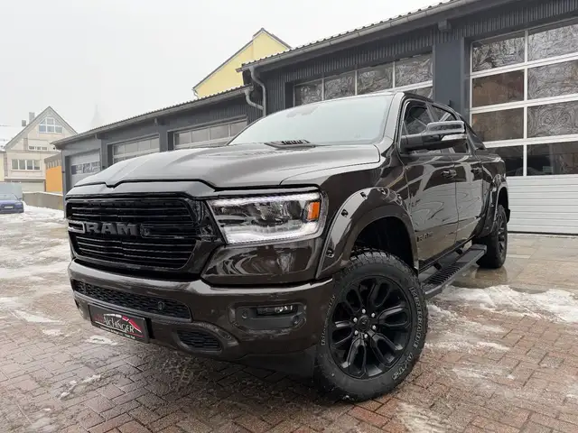 Dodge RAM 1500 Laramie Pick-Up 4x4 5.7 V8