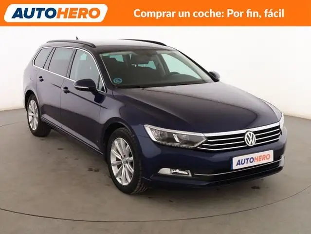 Volkswagen Passat view 8