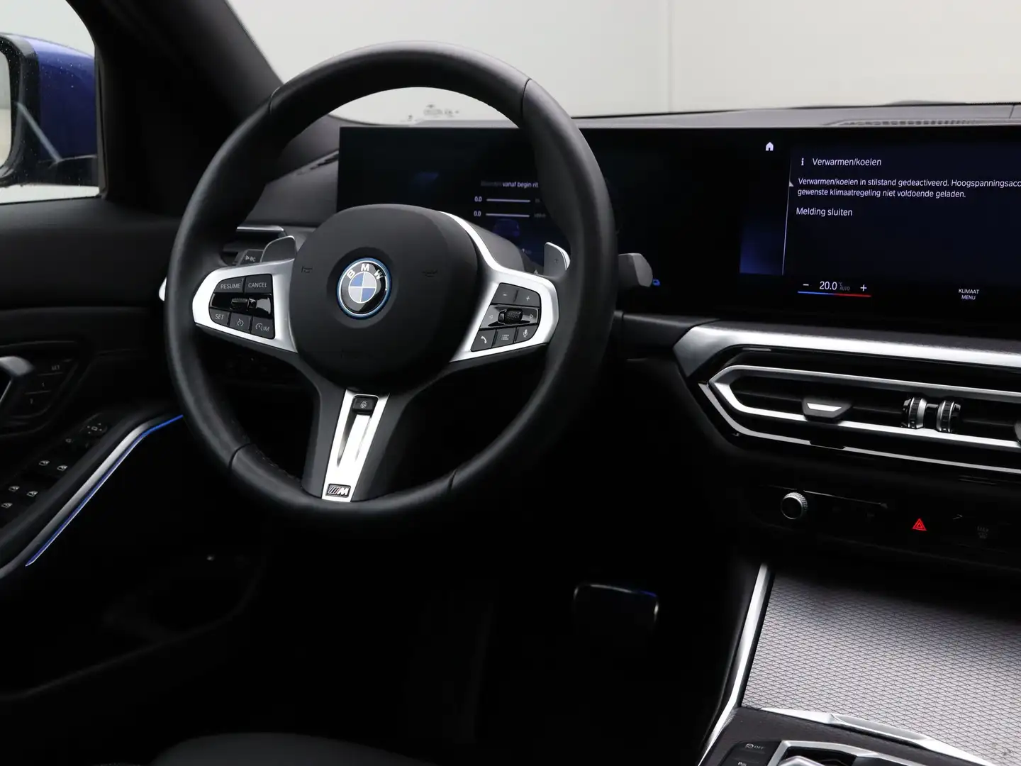 BMW 330 3 Serie 330e Sedan M-Sport Aut Hybrid Blauw - 2