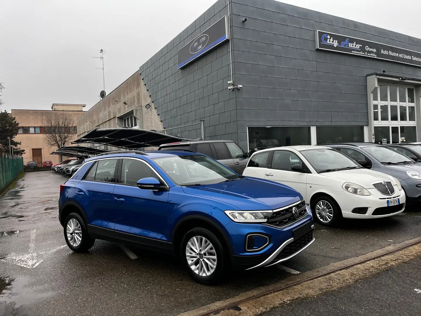 Volkswagen T-Roc T-Roc 1.0 tsi Life 110cv Bleu - 1