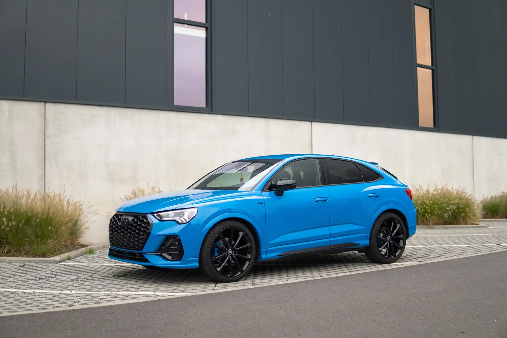 Audi Q3 Q3 Sportback 35 TFSI S line look RS + pack carbone Blauw - 1