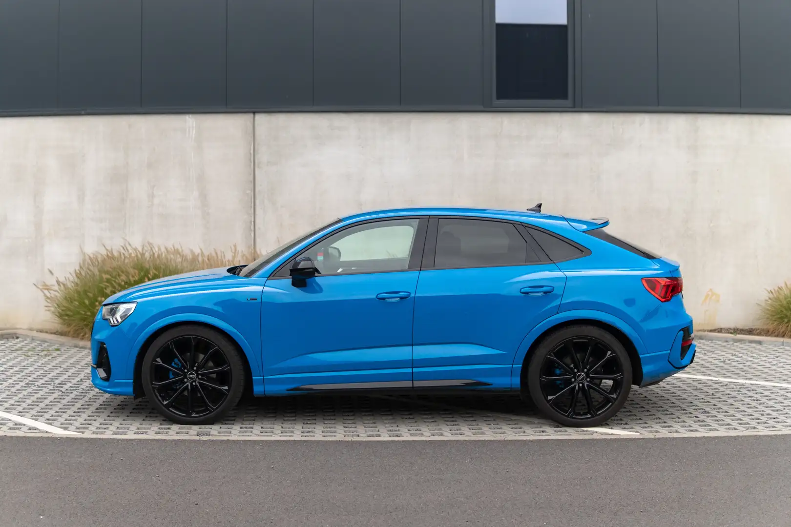Audi Q3 Q3 Sportback 35 TFSI S line look RS + pack carbone Blauw - 2