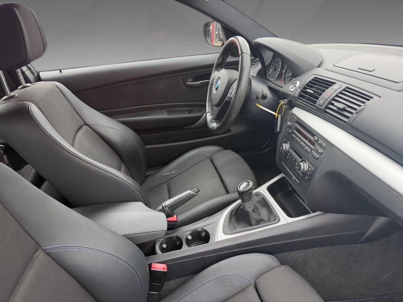 BMW 118 i Limousine M Sportpaket 1.Hand — photo 7