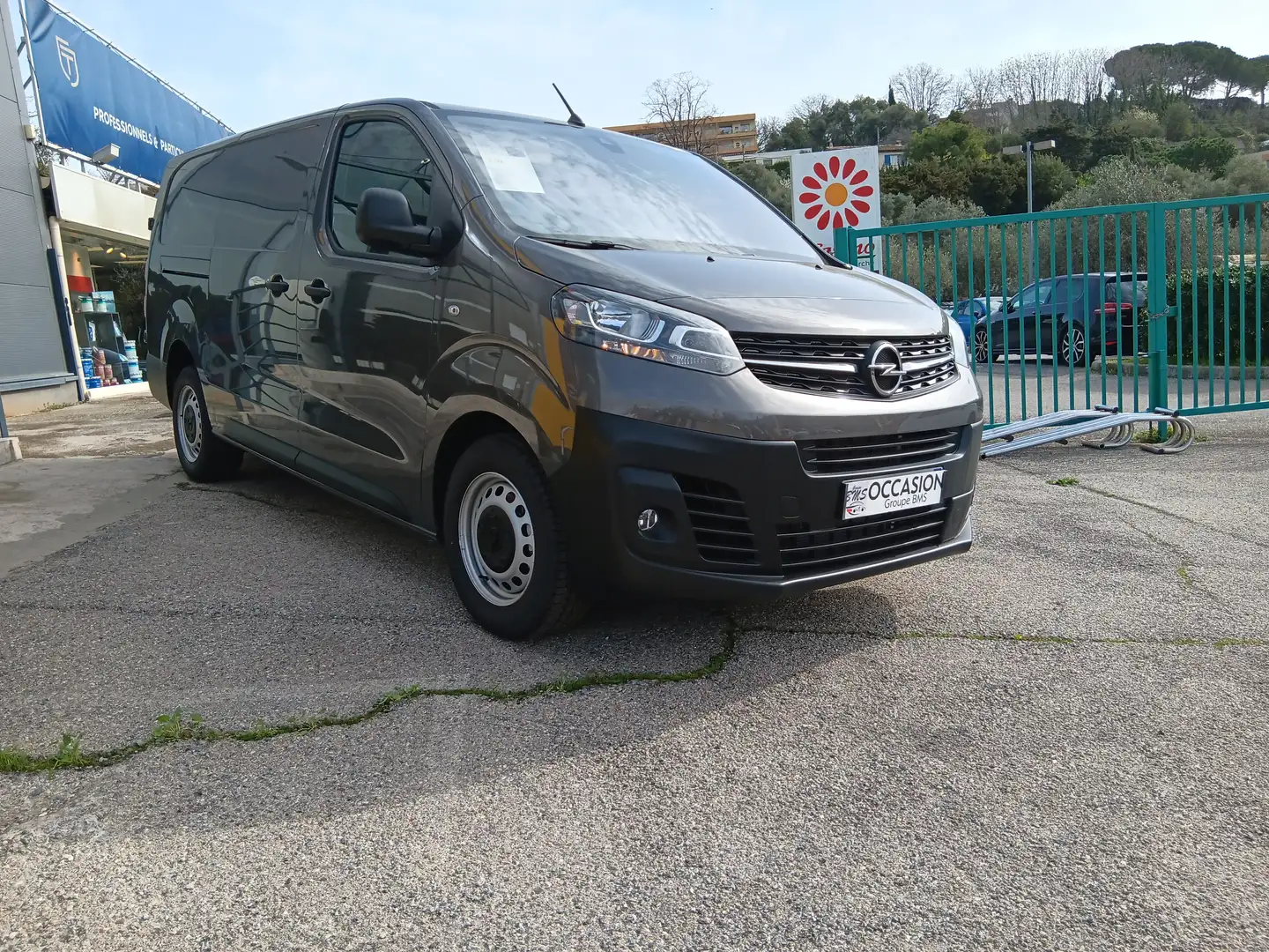 Opel Vivaro 2.0 DIESEL 145 CH PACK BUSINESS TVA RECUPERABLE Gris - 2