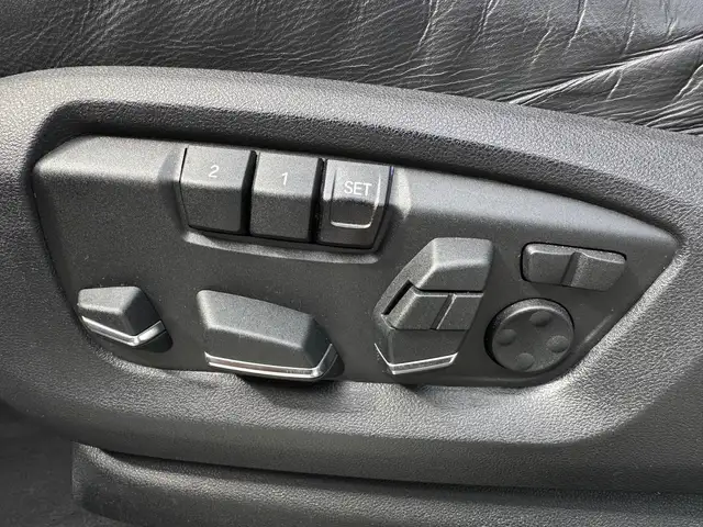 BMW X6 view 14