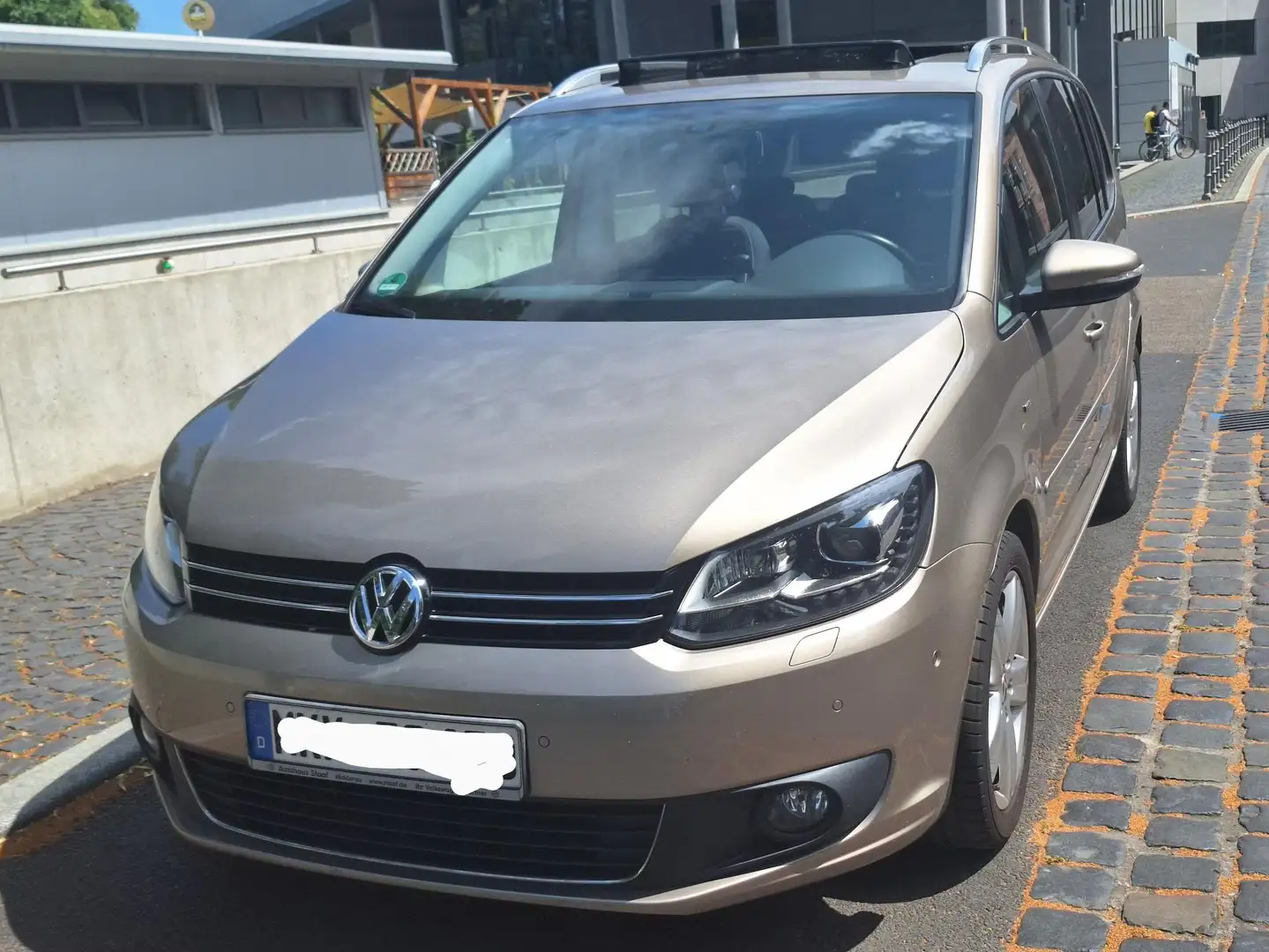 Volkswagen Touran Touran 1.2 TSI BlueMotion Technology Cup Beige - 2