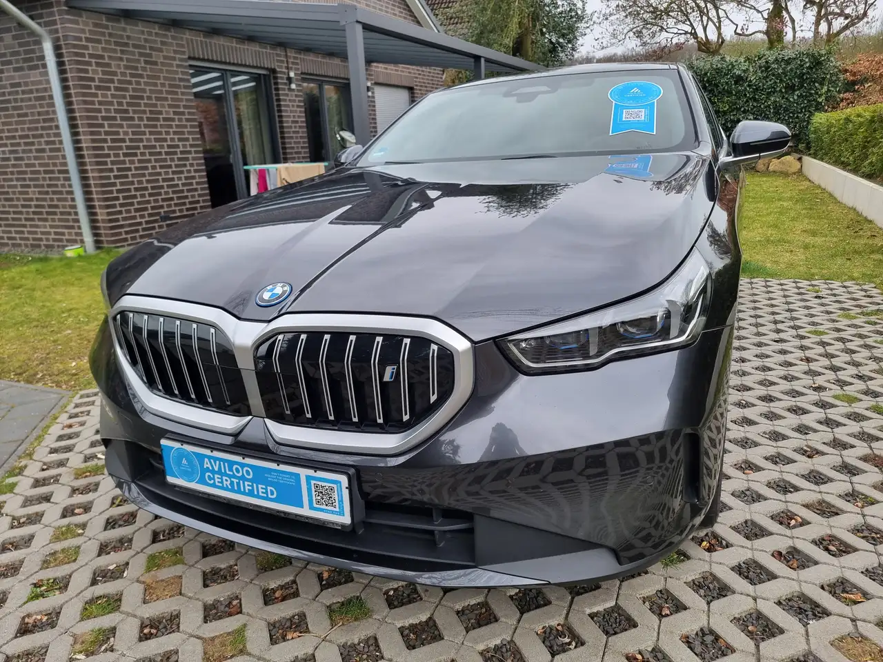 BMW i5 i5 eDrive 40, 360° Cam, Pano, Sitzklima, B&W 4