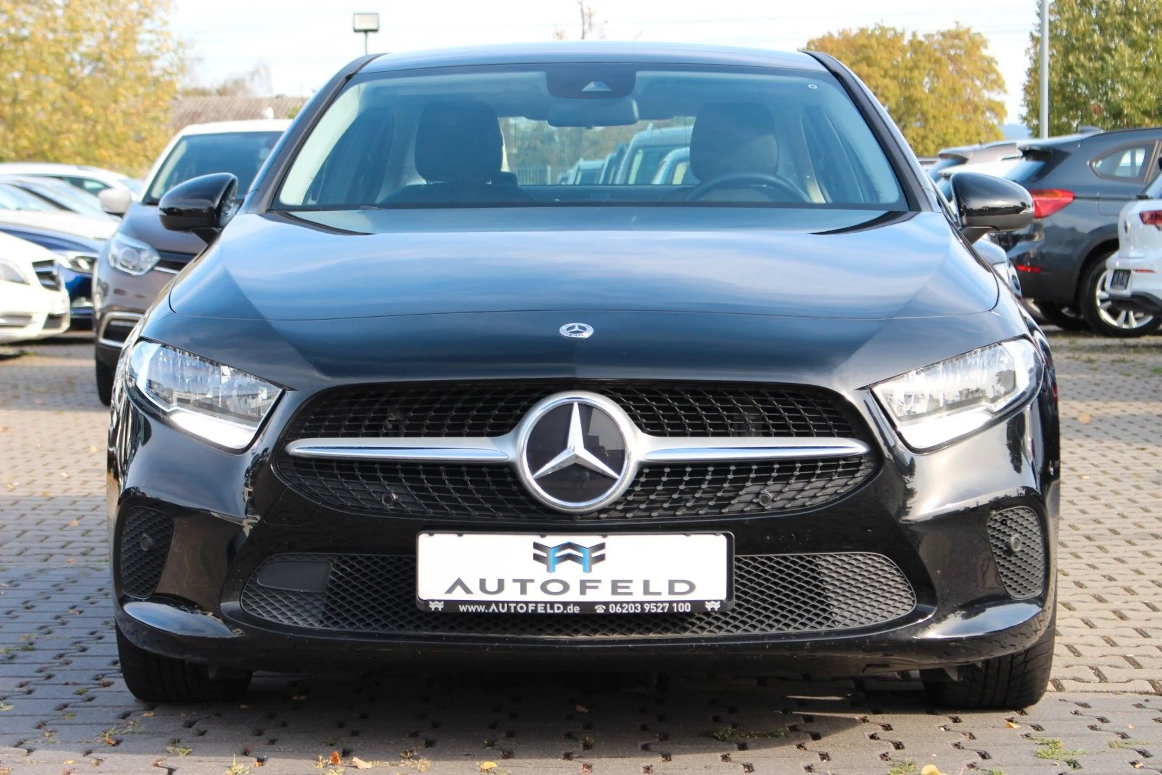 Mercedes-Benz A 180 /VOLL SHEFT/KLIMA/SHZ/PDC/TEMP/NAVI/8FACH/ — photo 3