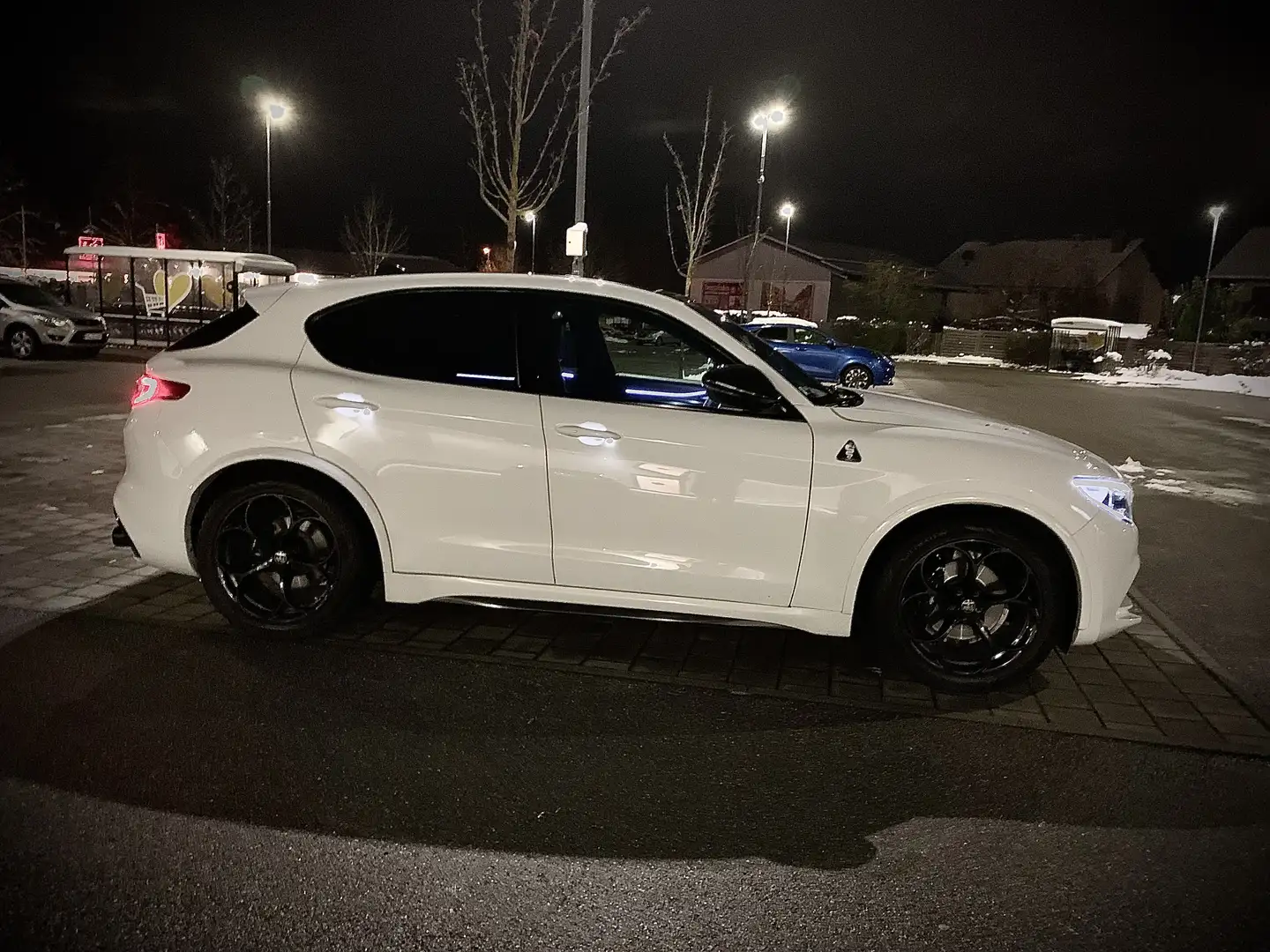 Alfa Romeo Stelvio 2.0 Turbo 16V AT8-Q4 B-Tech - 2