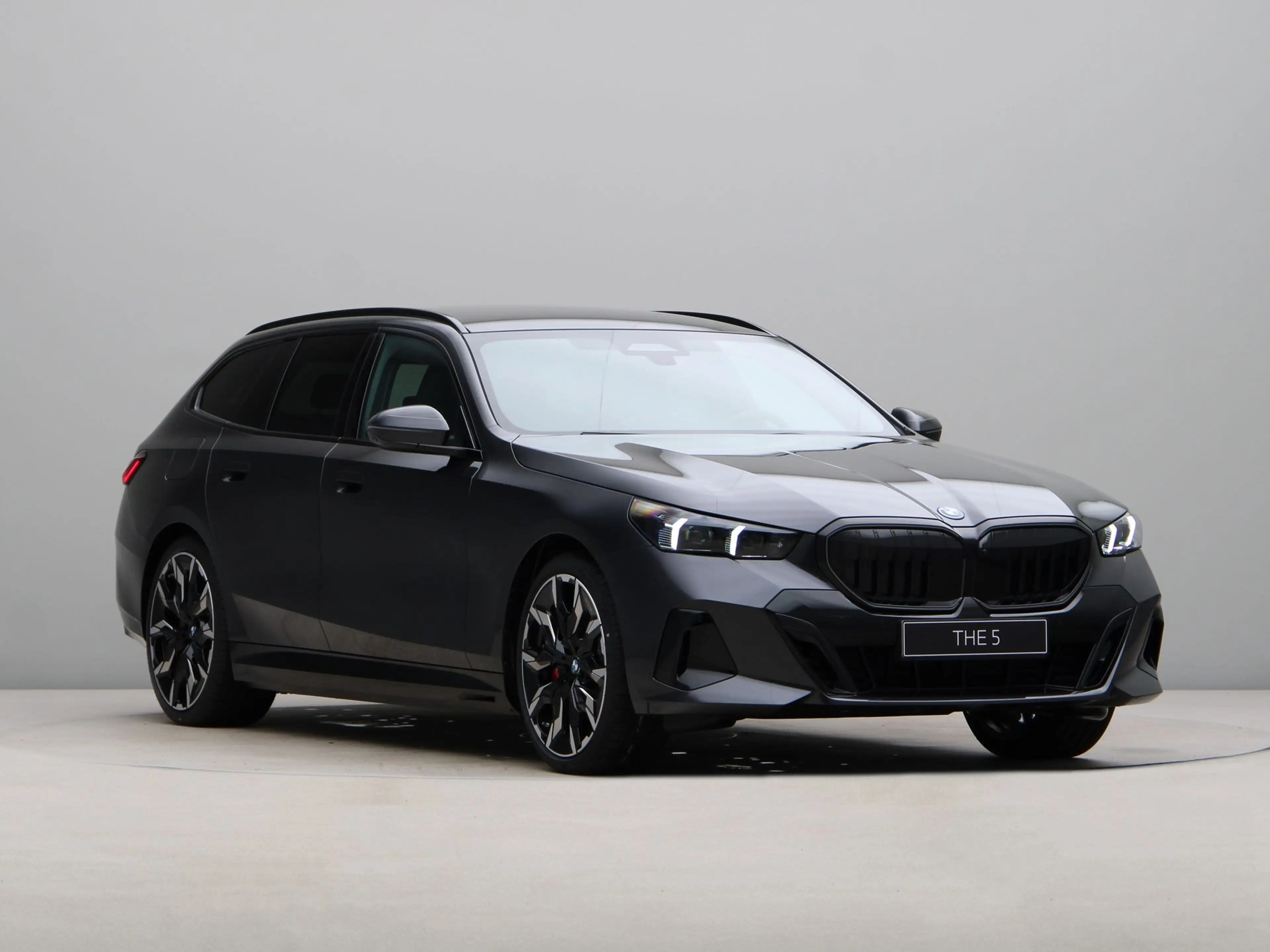 BMW 550 5 serie Touring 550e xDrive — photo 7