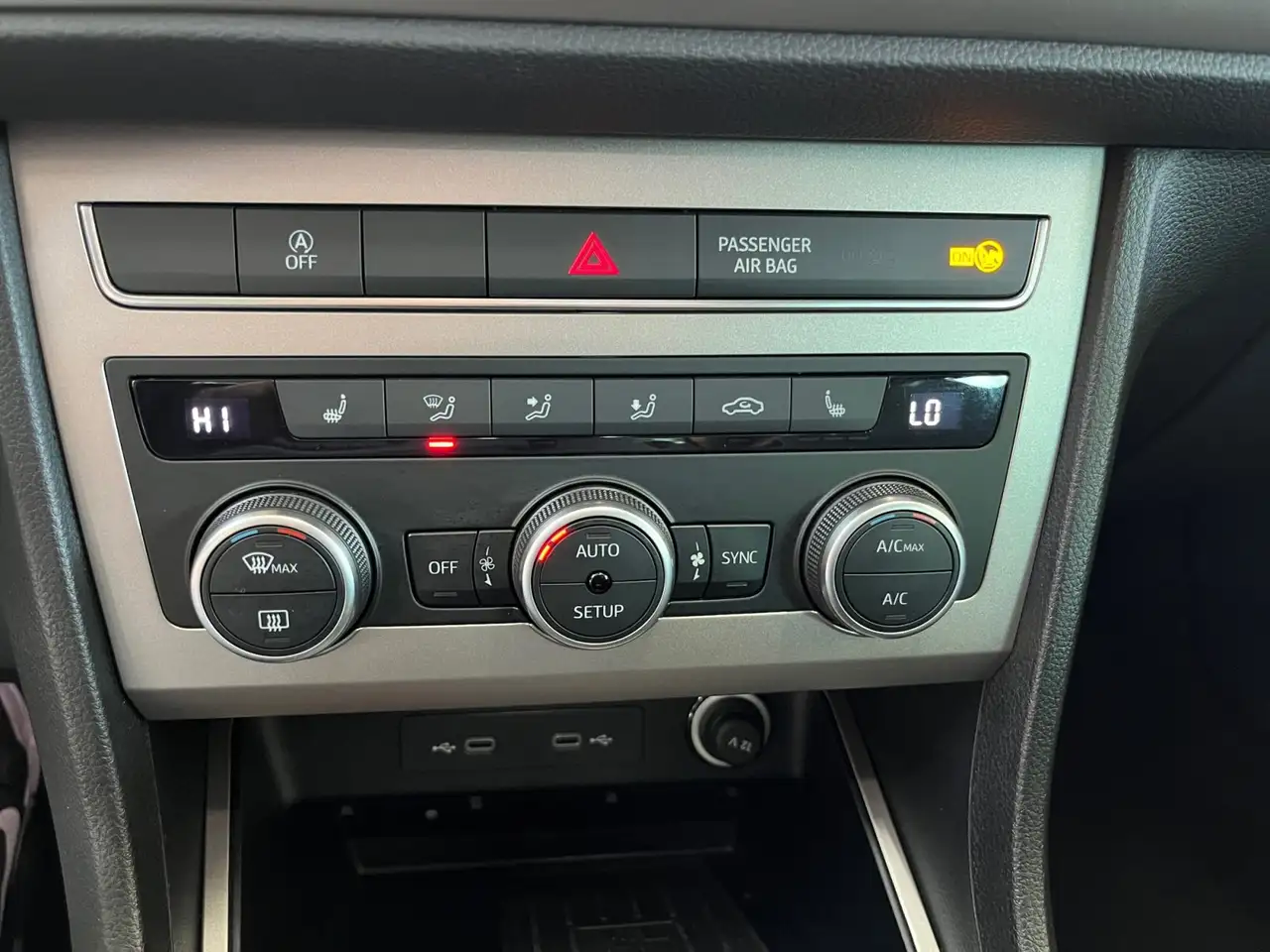 SEAT Ateca Xperience 1.5 TSI DSG Tempomat+Navigation 9