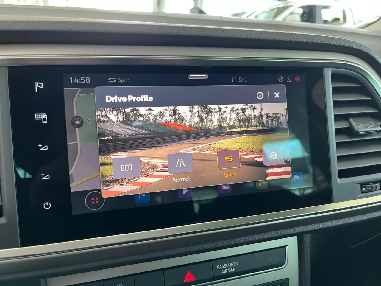 SEAT Ateca Xperience 1.5 TSI DSG Tempomat+Navigation 24