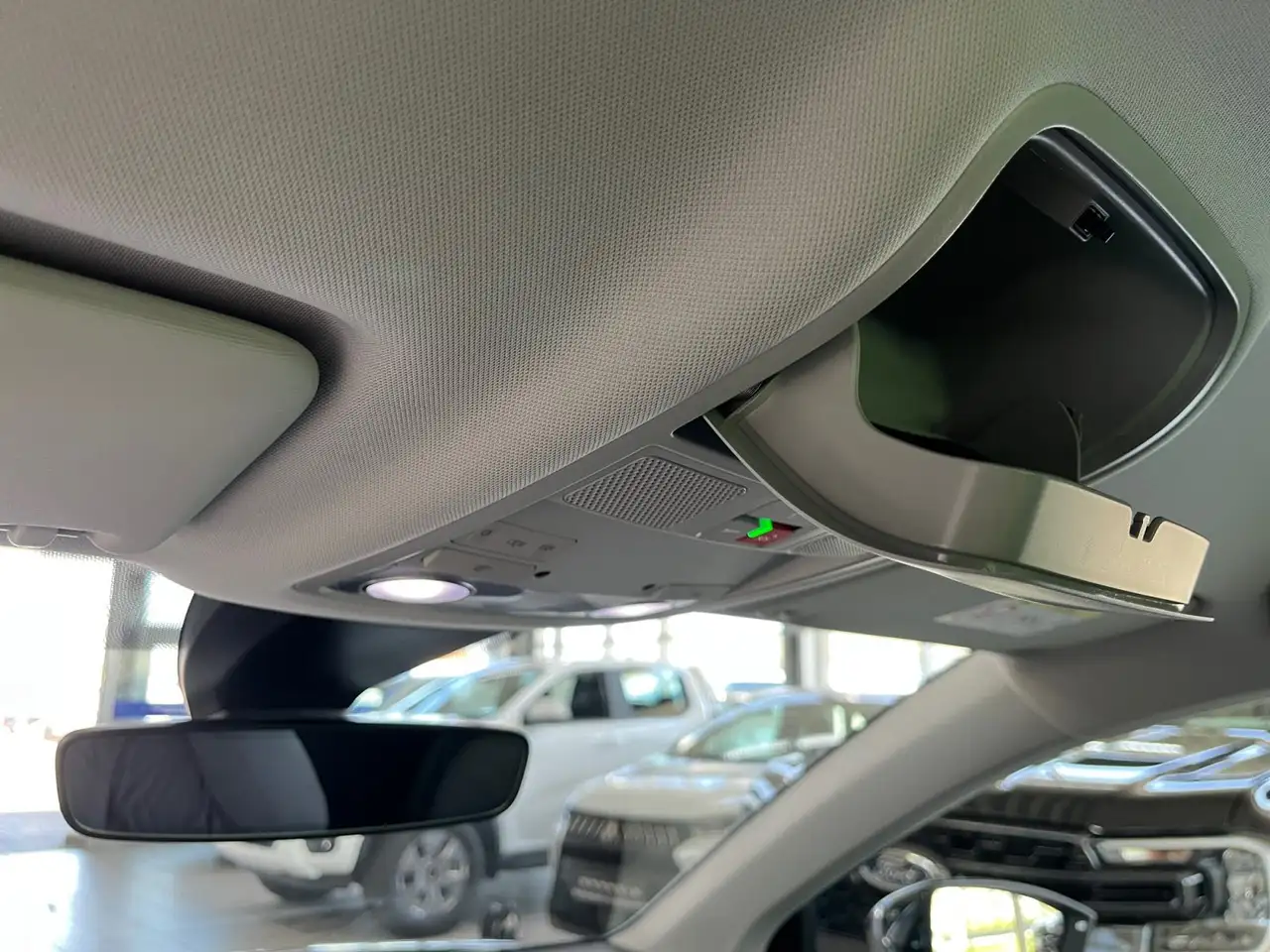 SEAT Ateca Xperience 1.5 TSI DSG Tempomat+Navigation 21