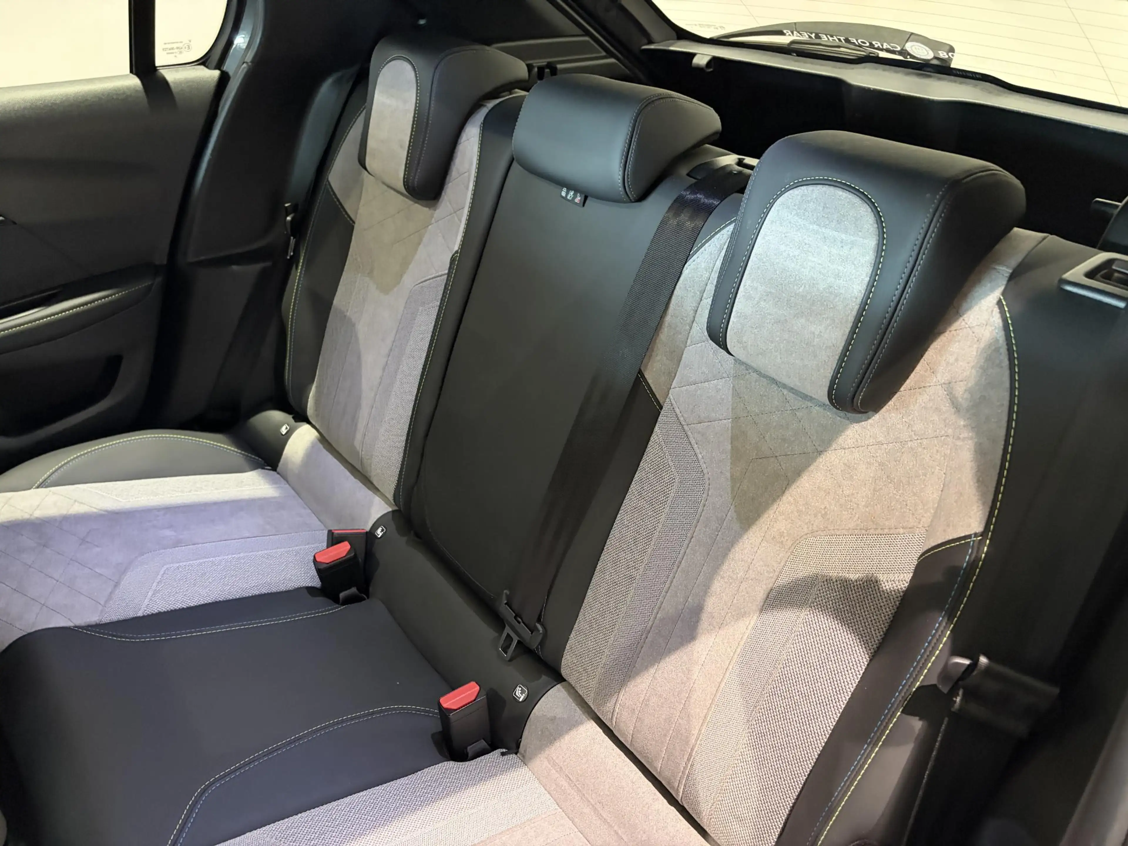 Peugeot 208 1.2 PureTech GT Pack | Panoramadak | Alcantara | C — photo 9