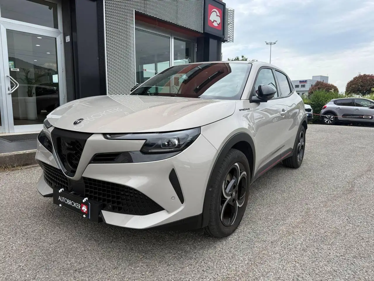Alfa Romeo Junior 2025