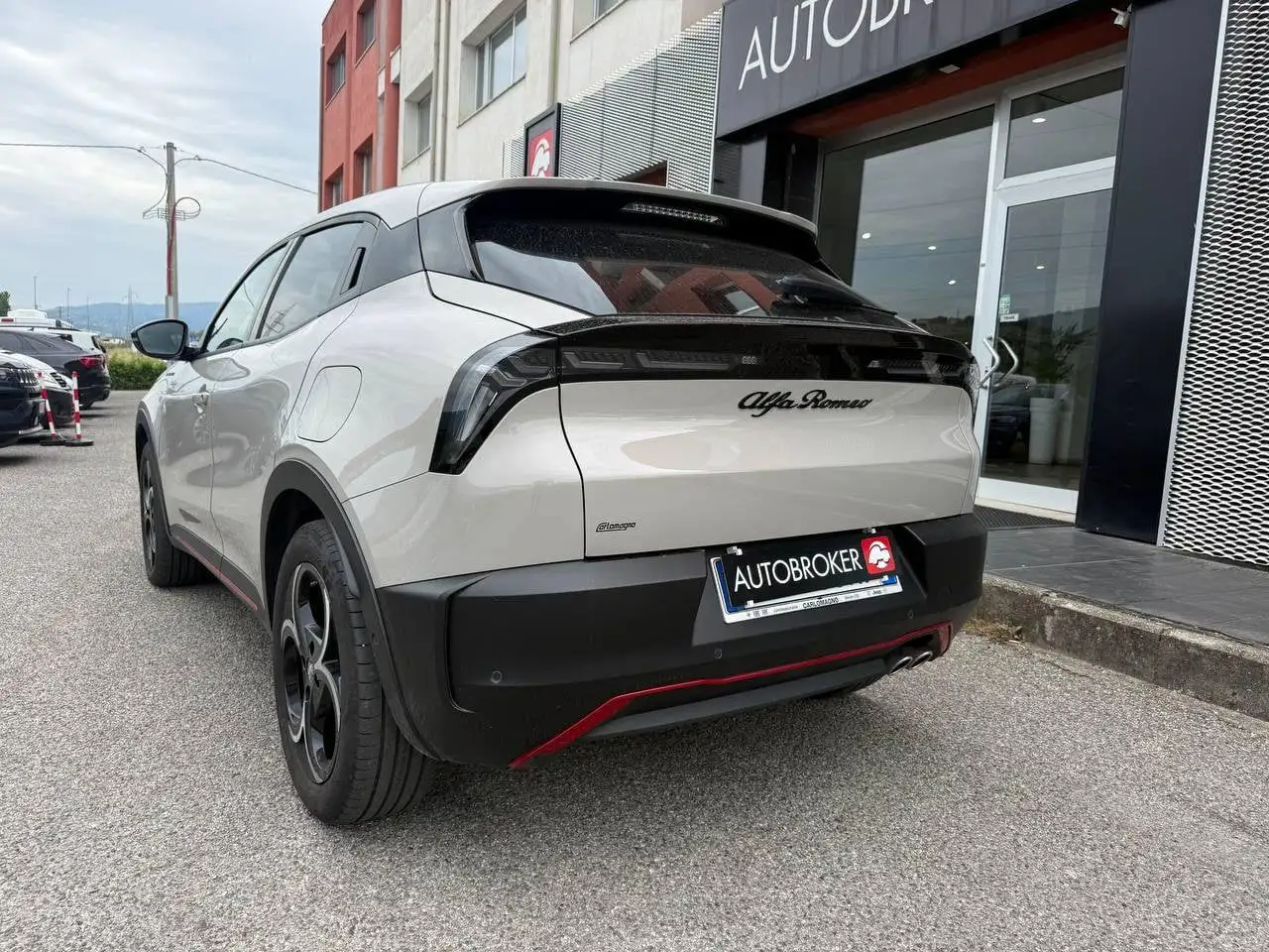 Alfa Romeo Junior 2025
