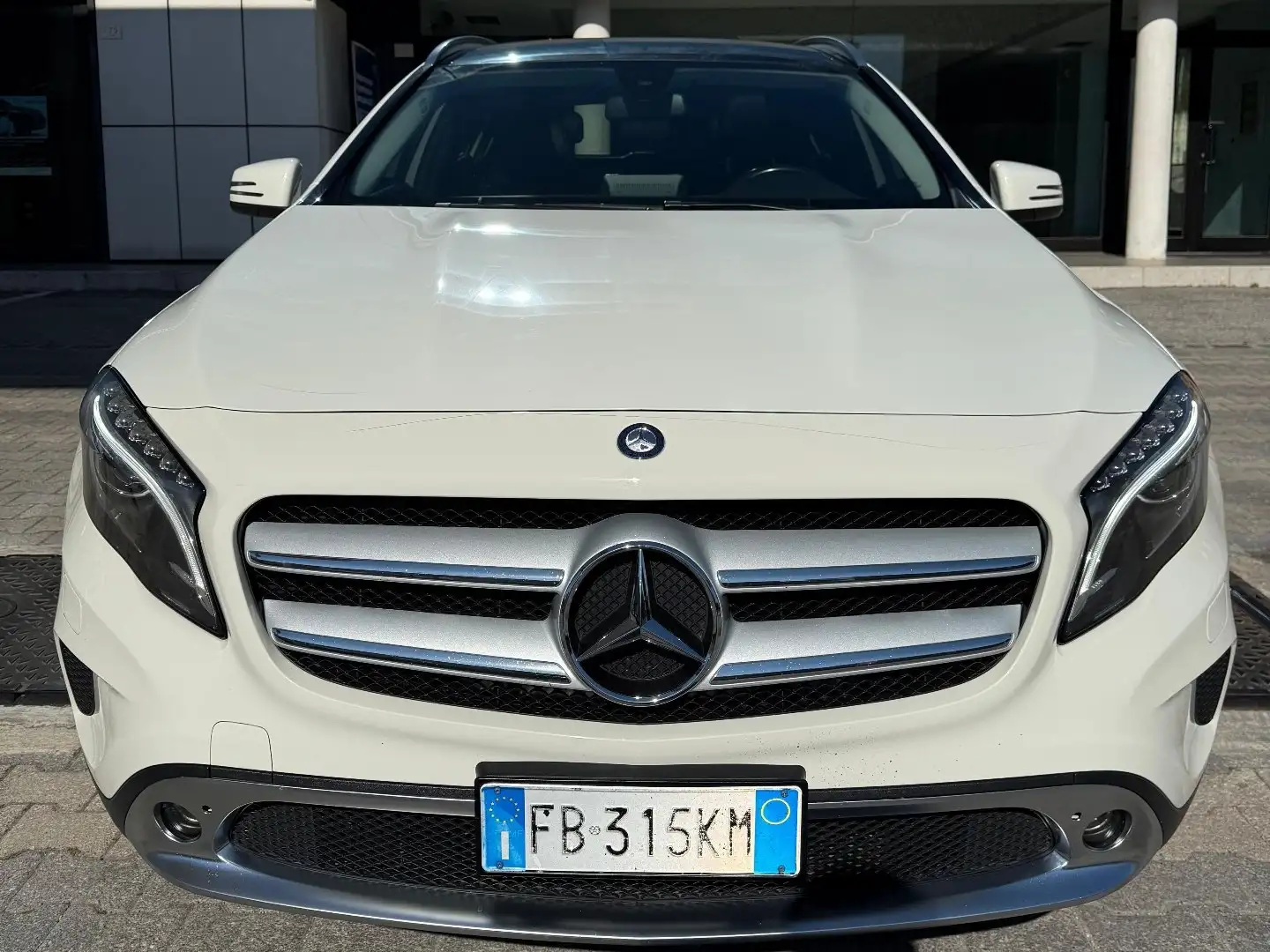 Mercedes-Benz GLA 200 d Business - 1