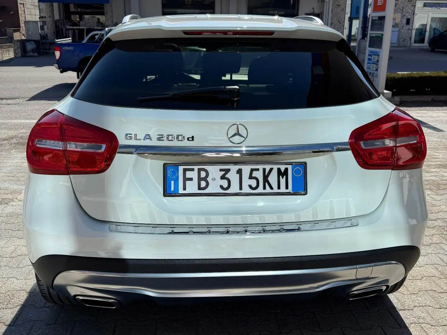 Mercedes-Benz GLA 200 d Business - 2