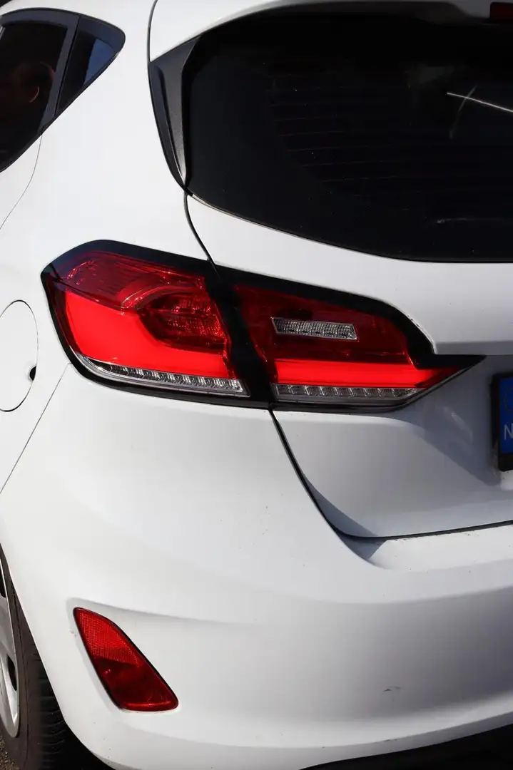 Ford Fiesta 1.1 Trend Wit - 2