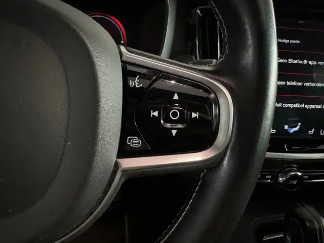 Volvo S60 view 14