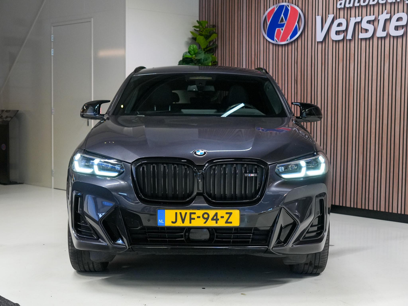 BMW X4 M40d — photo 2