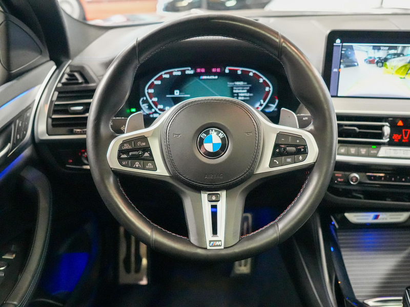 BMW X4 M40d — photo 15