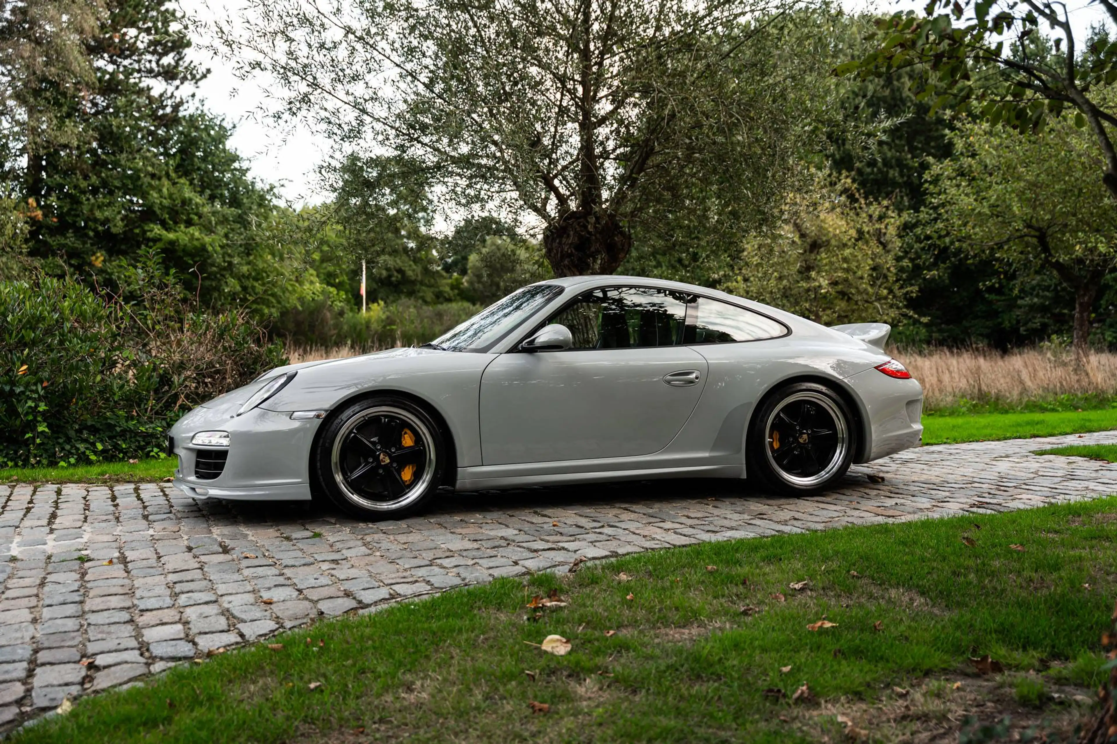 Porsche 997 SPORT CLASSIC / 1 OF 250 / COLLECTOR ITEM / ONLY 7100 KM / SPORT S — photo 4